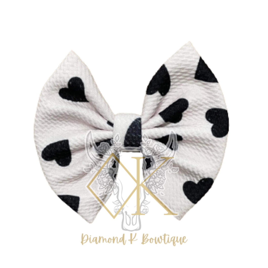 Mini black hearts
